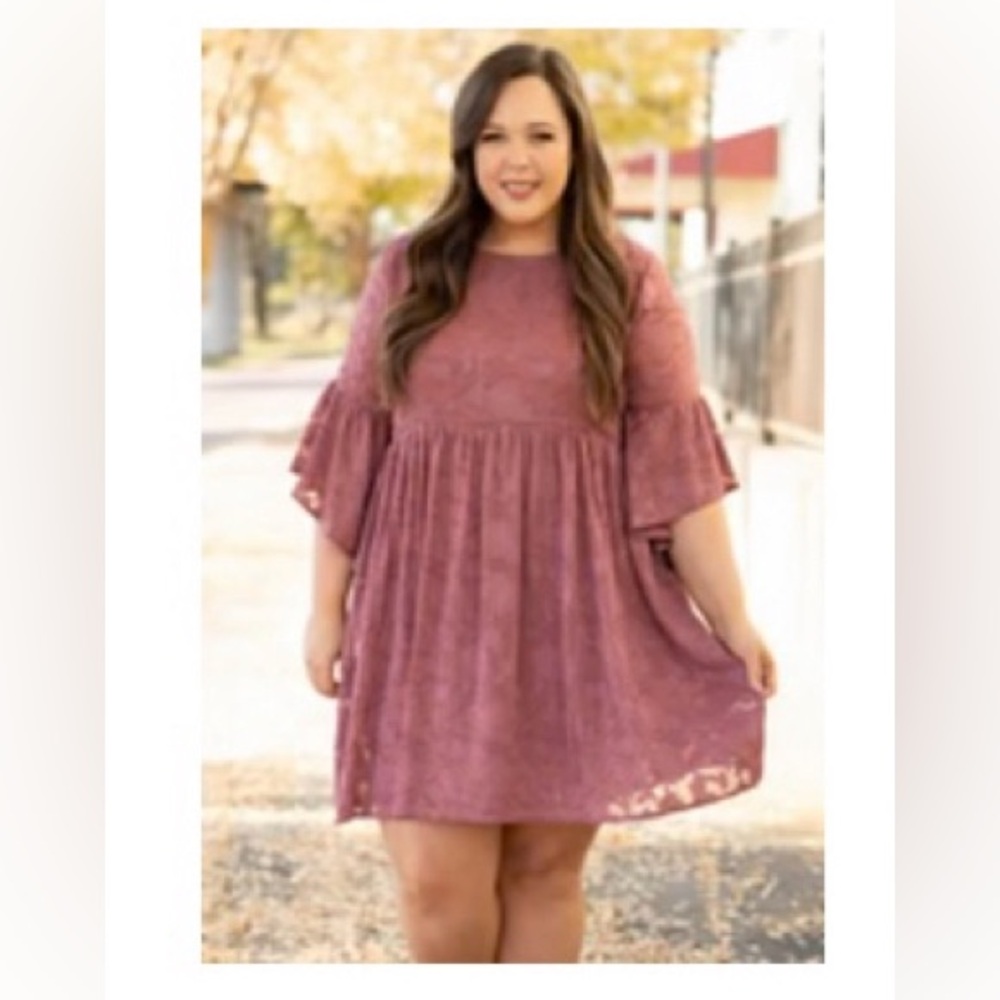 Elegant Lace Bell Sleeve Dress in Mauve XL